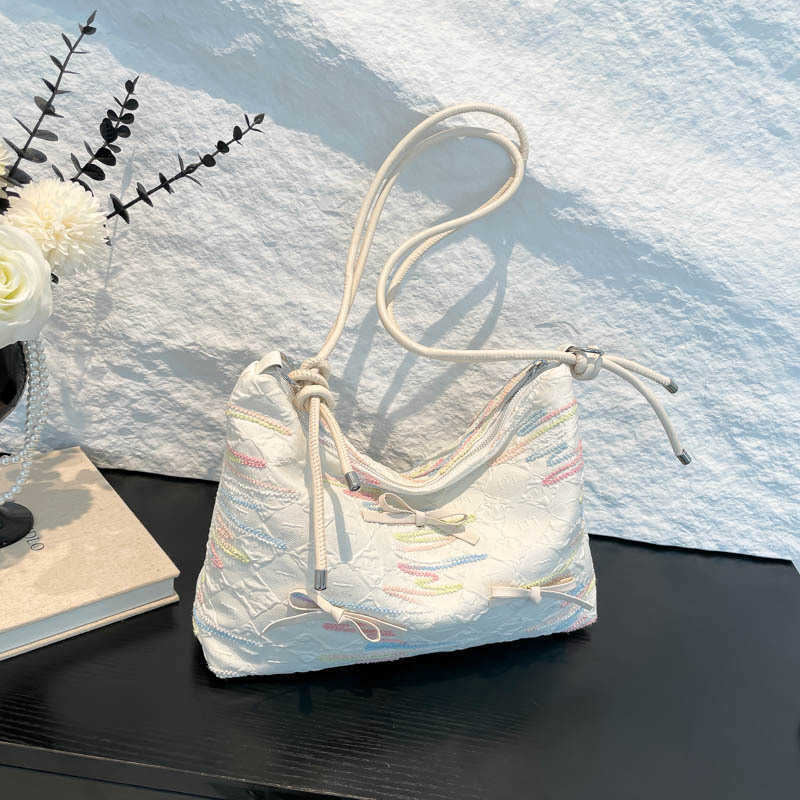 Trendy Western Style Large Capacity 2024 New Summer Leisure Embroidery Thread Commuting Dumplings Single Shoulder Cross Shoulder Tote Women's Bag