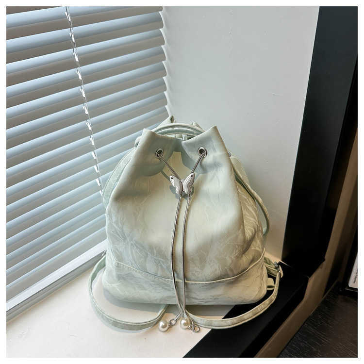 Summer Small Fresh Large Capacity 2024 Solid Color New Korean Edition Chain Bucket Single Shoulder Underarm Backpack for Women