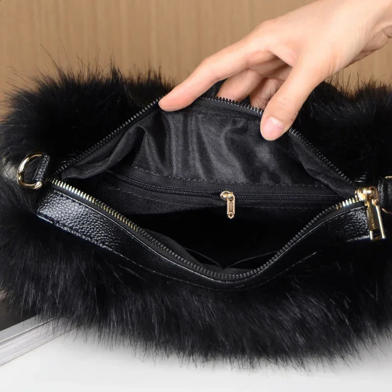Meet You Winter Fahsion Faux Fur Boston Handbag for Women Fluffy Plush Spliced Pu Leather Tote Bag Quality Bolsa Feminina 241231