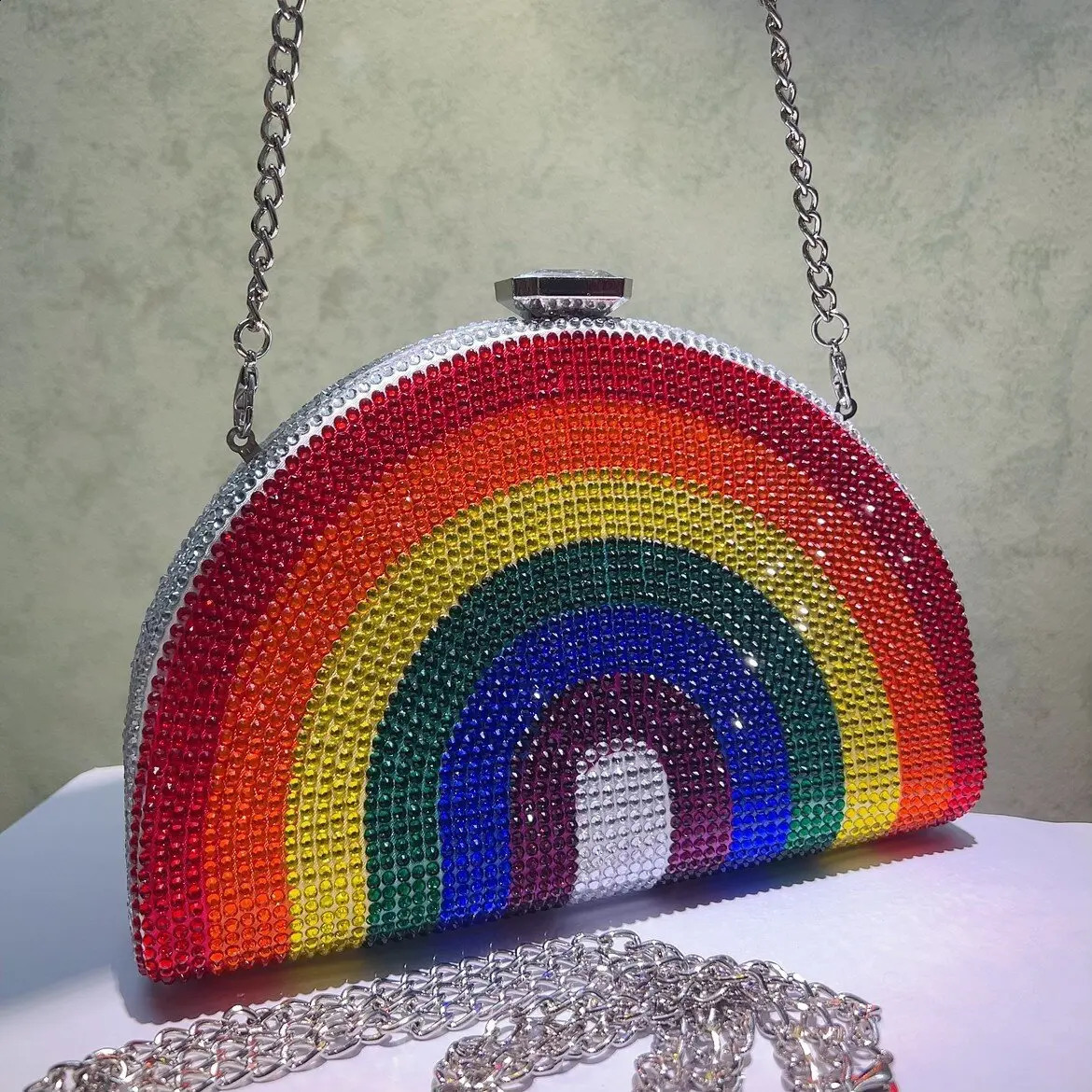 Rainbow Color Crystal Evening Clutch Bags Wedding Party Chain Bag Women Boutique Half Moon Rhinestone Purses And Handbags 241231