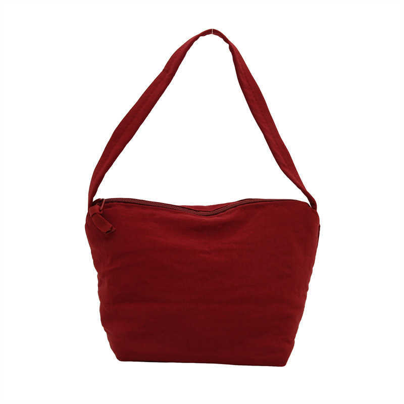 Color blocking winter 2024 new Korean version casual simple nylon fabric trend artistic style armpit single shoulder handbag