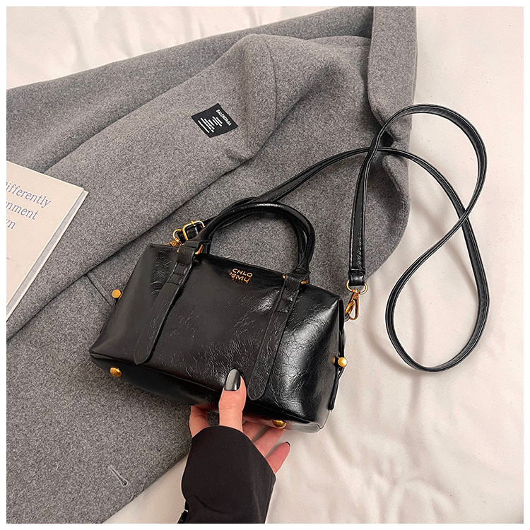 Women Shoulder Bag Fashion Outdoor Versatile Retro Trendy Designer Bag High-end Triple Black Brown Coffee Burgundy Free shipping