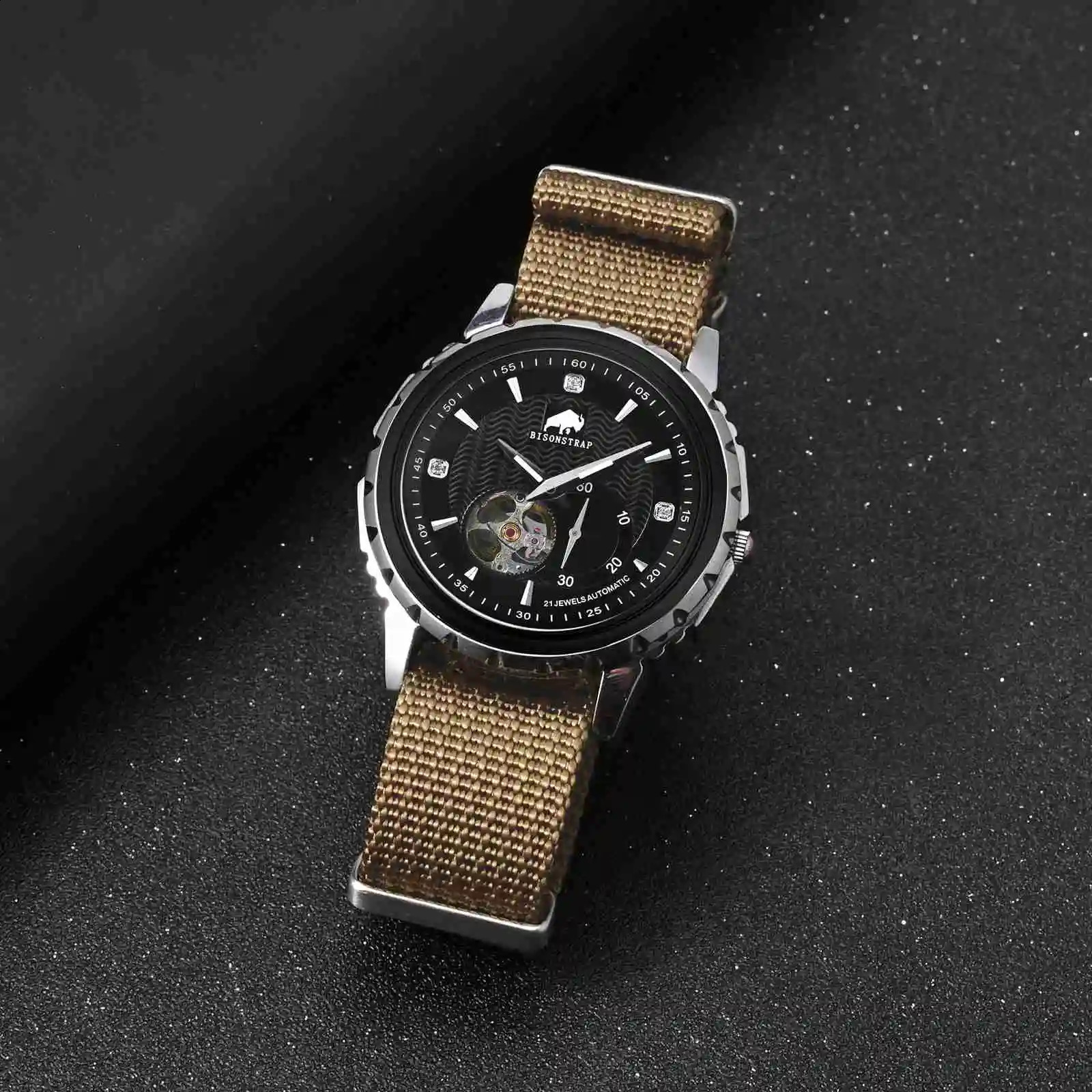 BISONSTRAP Mens Watch Strap 18mm 20mm 22mm One Pieces Nylon Strap Adjustable and Replacement Watch accessories Silver Buckle 241230