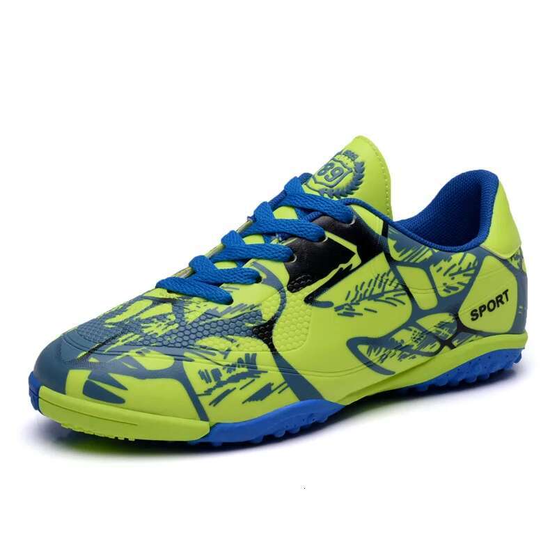 New Men Soccer Kids Cleats Grass Adult Professional Football Boots Ultralight Non-Slip Boys Training Shoes Drop Shipping