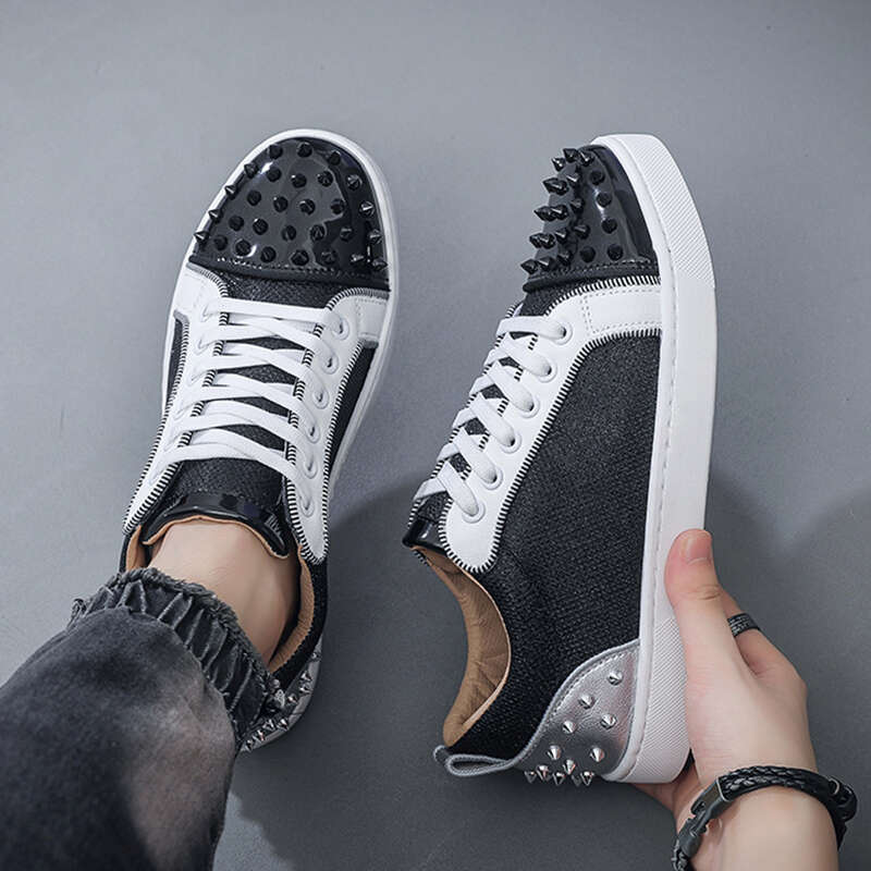 Original Brand Rivets Mens Shoes Kore an fashion Fl at Lace up comfortable skate shoes personality casual sneaker 2024