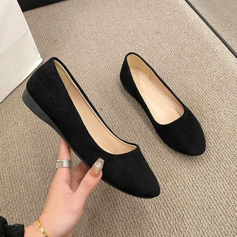 2024 Style Women Flats Slip on Flat Shoes Candy Color Woman Boat Black Loafers Faux Suede Ladies Ballet 241225