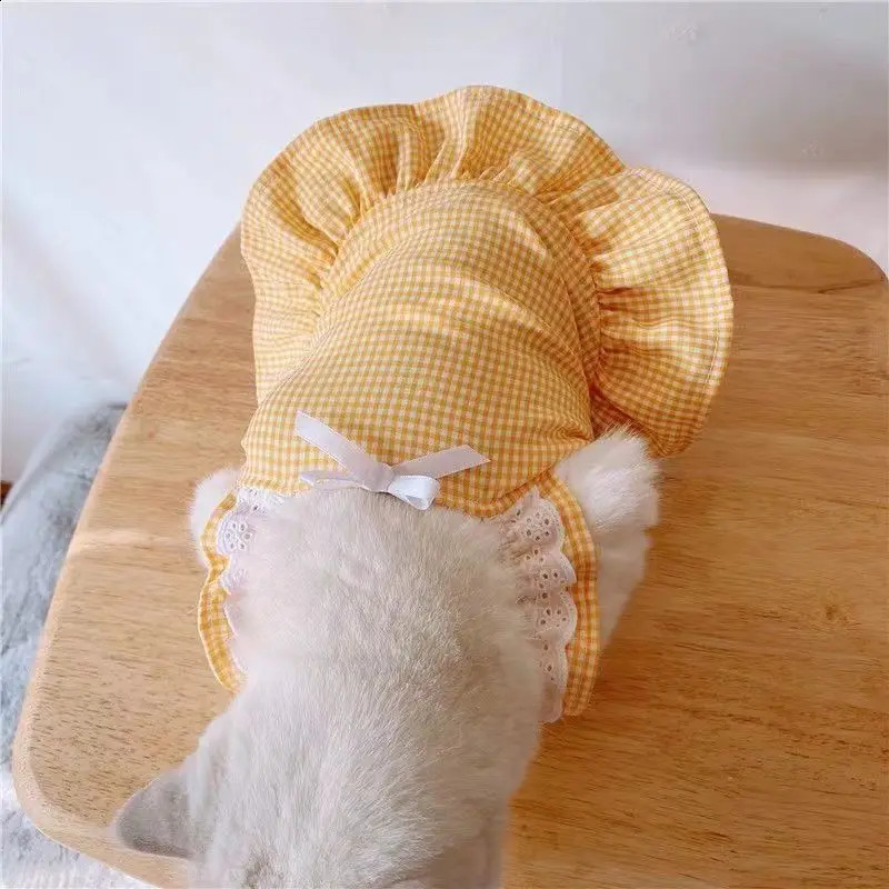 Spring Summer Little Flying Sleeves Cat Dress Checkered Pet Vest Skirt Dog Clothes Girl Heart Cat Clothes 241231