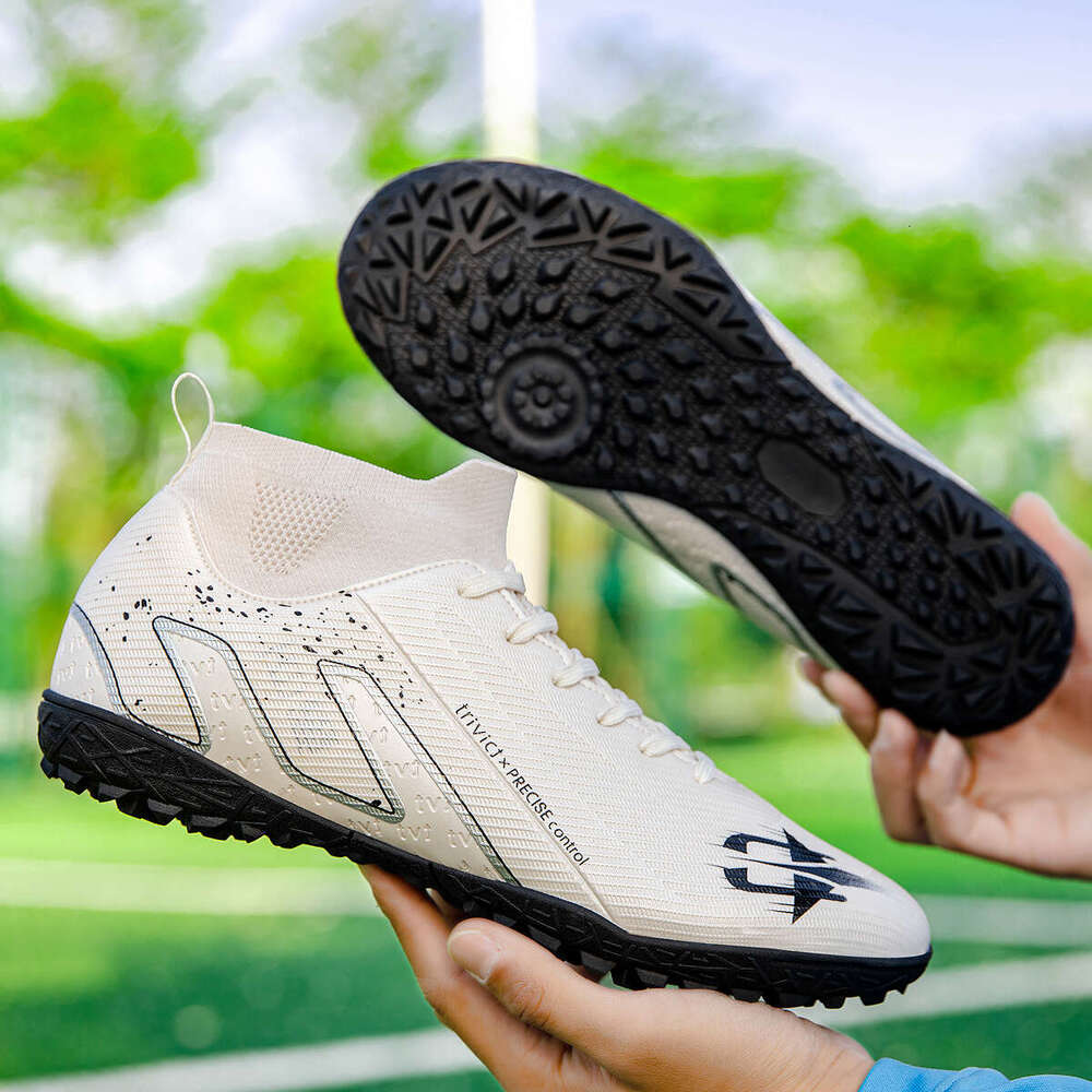 New Men Ultralight Outdoor FG/TF Non-Slip Soccer Cleats Long Spikes Football Boots Training Shoes Drop Shipping
