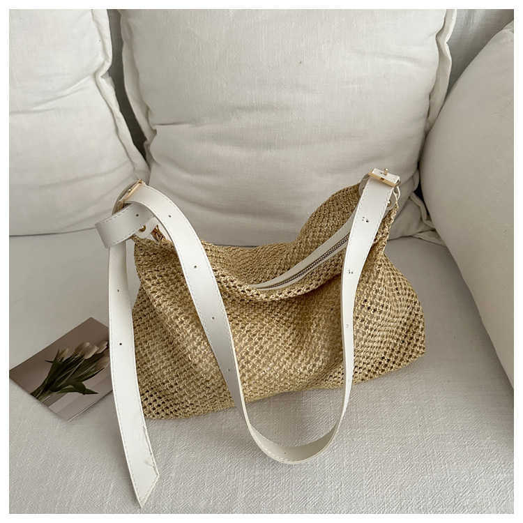 Hand woven personalized 2024 new trendy grass woven western-style large capacity single shoulder tote bag for women