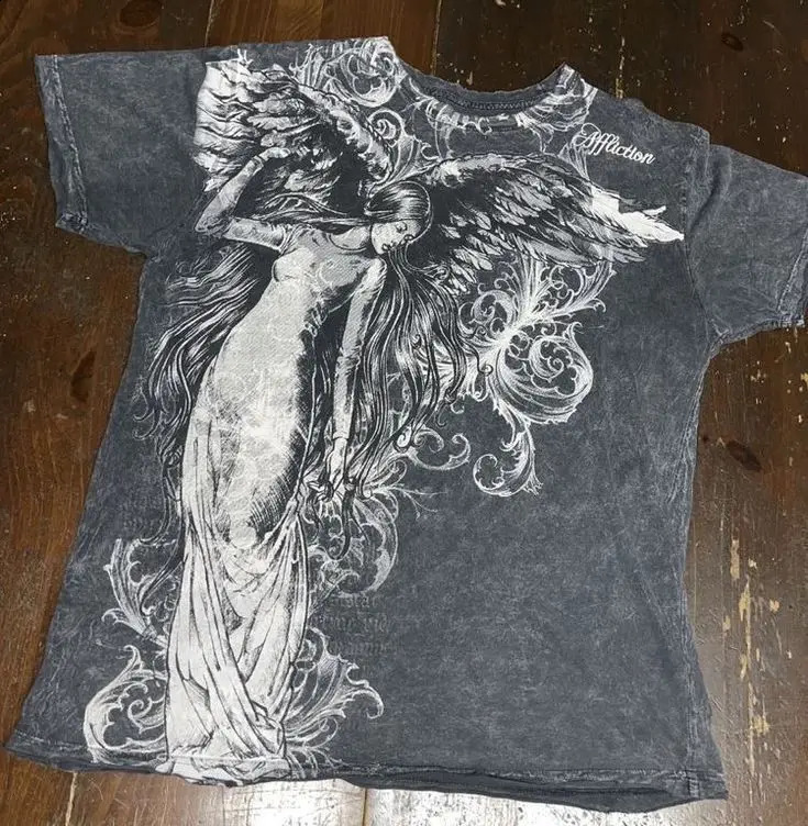 1990s Old Angel Tshirt Retro Punk Hip Hop Graphic Printing Oversized T shirt Mens Round Neck Cotton Short Sleeve Shirt 241231