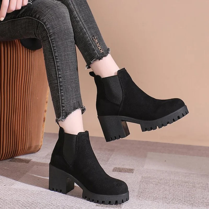 Winter Casual and Comfortable Thick-soled Round-toe Black Sexy Elegant Warm Square-heeled Short Boots for Women 241231
