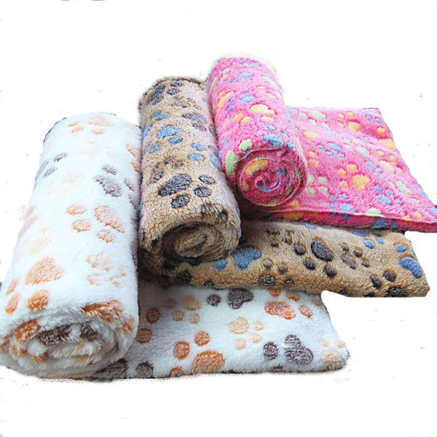 Super Blankets Soft Fluffy Dog Cat Mat Kennels Cute Ral Paw Print Puppy Warm Coral Veet Pet Blanket Dogs Kitten Sleeping Mats Cushion Color Wholesale 