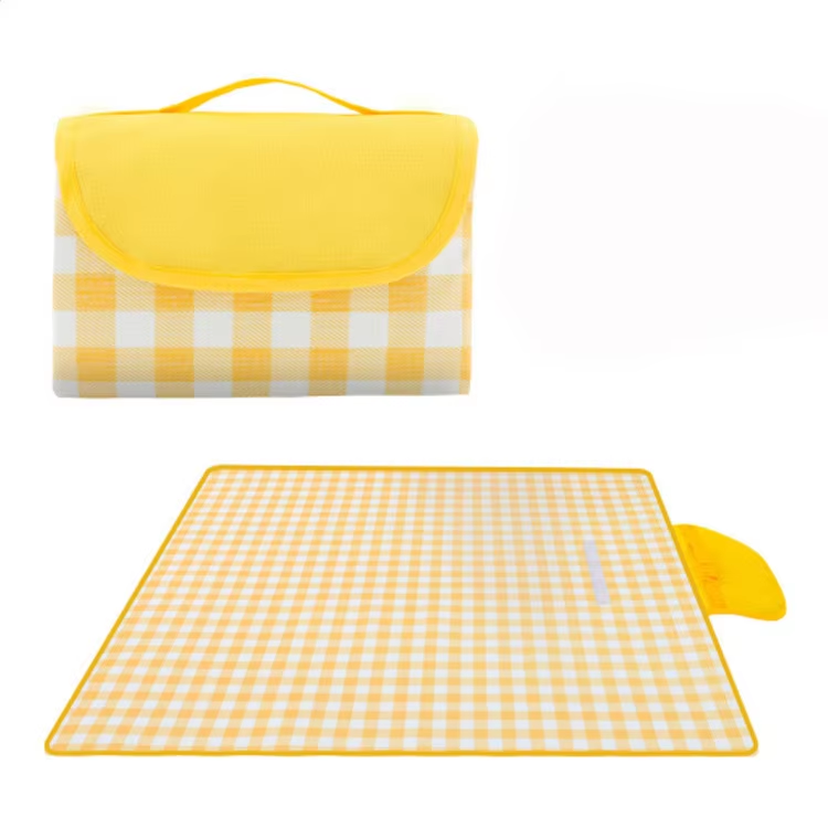 custom outdoor waterproof picnic blanket foldable beach mat for camping traveling