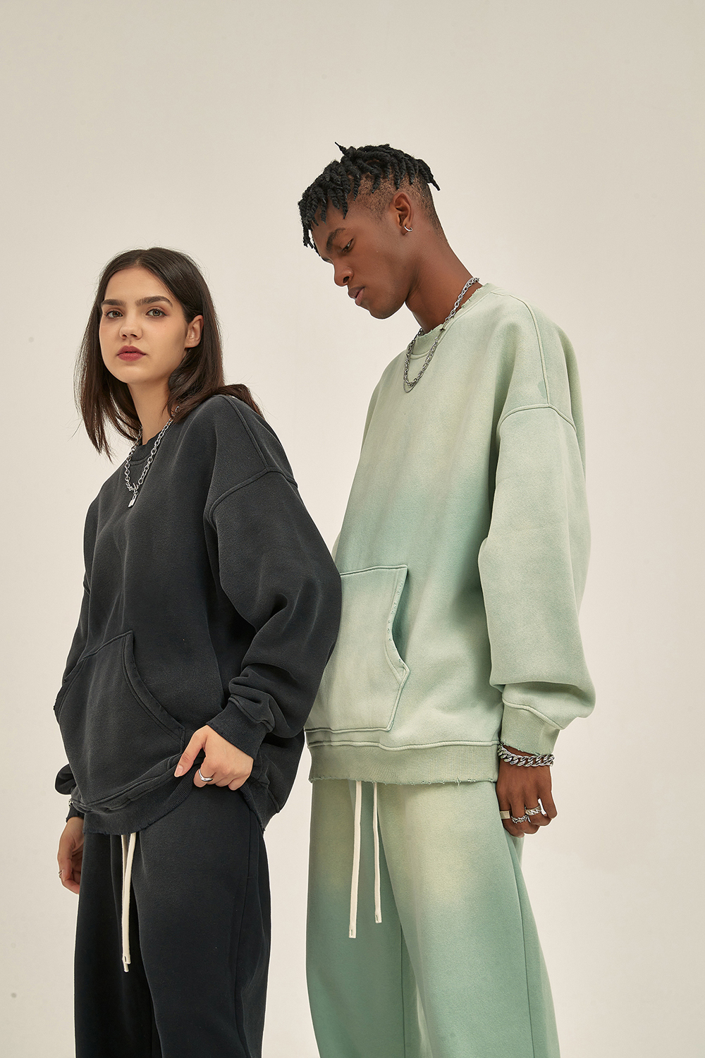 Spray-Dyed Worn Round Neck Sweater Hoodie Men Women Sweatshirt Pullovers