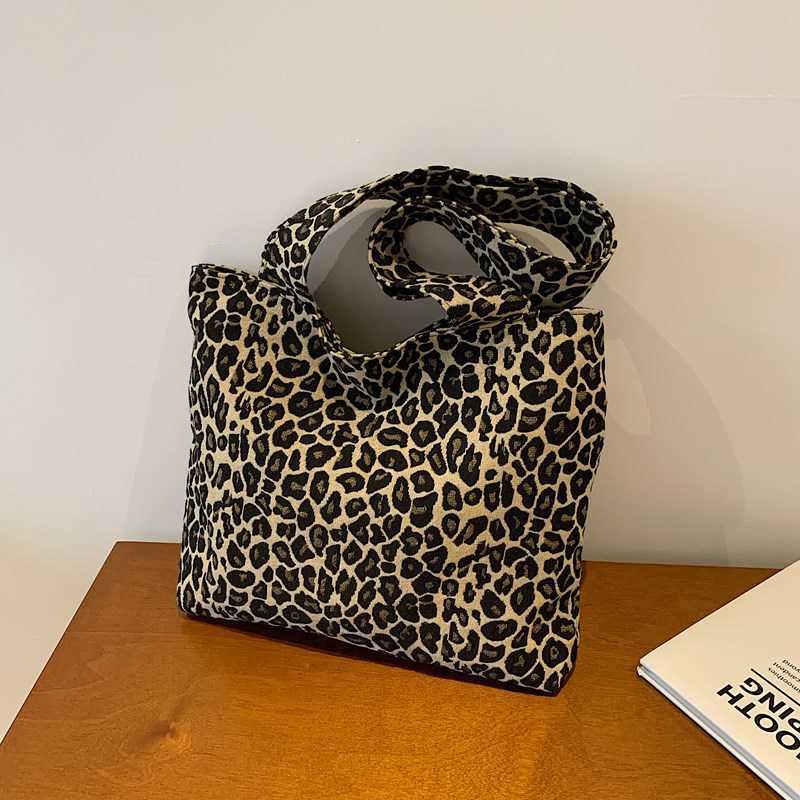 Korean version 2024 autumn/winter leopard print canvas casual fashion print simple large capacity broadband handheld shoulder bag