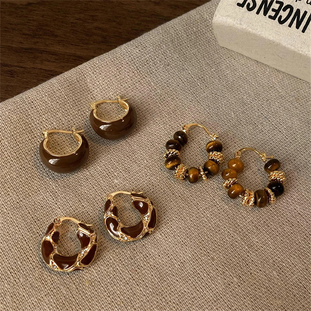 Women Korean Brown U-shaped Hoop Earrings Vintage Simple Tortoiseshell Color Dripping Oil Tiny Ear Studs Daily Exquisite Jewelry 241230