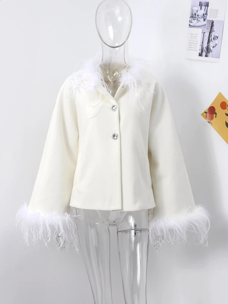 Urban Feather Patchwork Coat Women Casual O-neck Long Sleeve Single Breasted Female Jacket Autumn Lady All-match Overcoat 241230