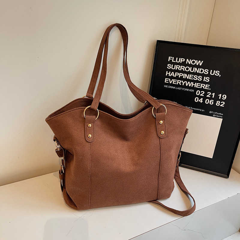 Korean version large capacity simple casual solid color autumn and winter trendy and stylish handbag with one shoulder and armpit bag