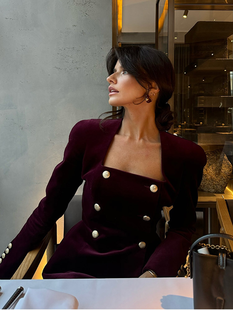 Women Bury Veet Mini Skirt Set Fashion Square Neck Long Sleeves Buttons Tops Skirts 2Pcs Suit 2025 New Lady Party Gown