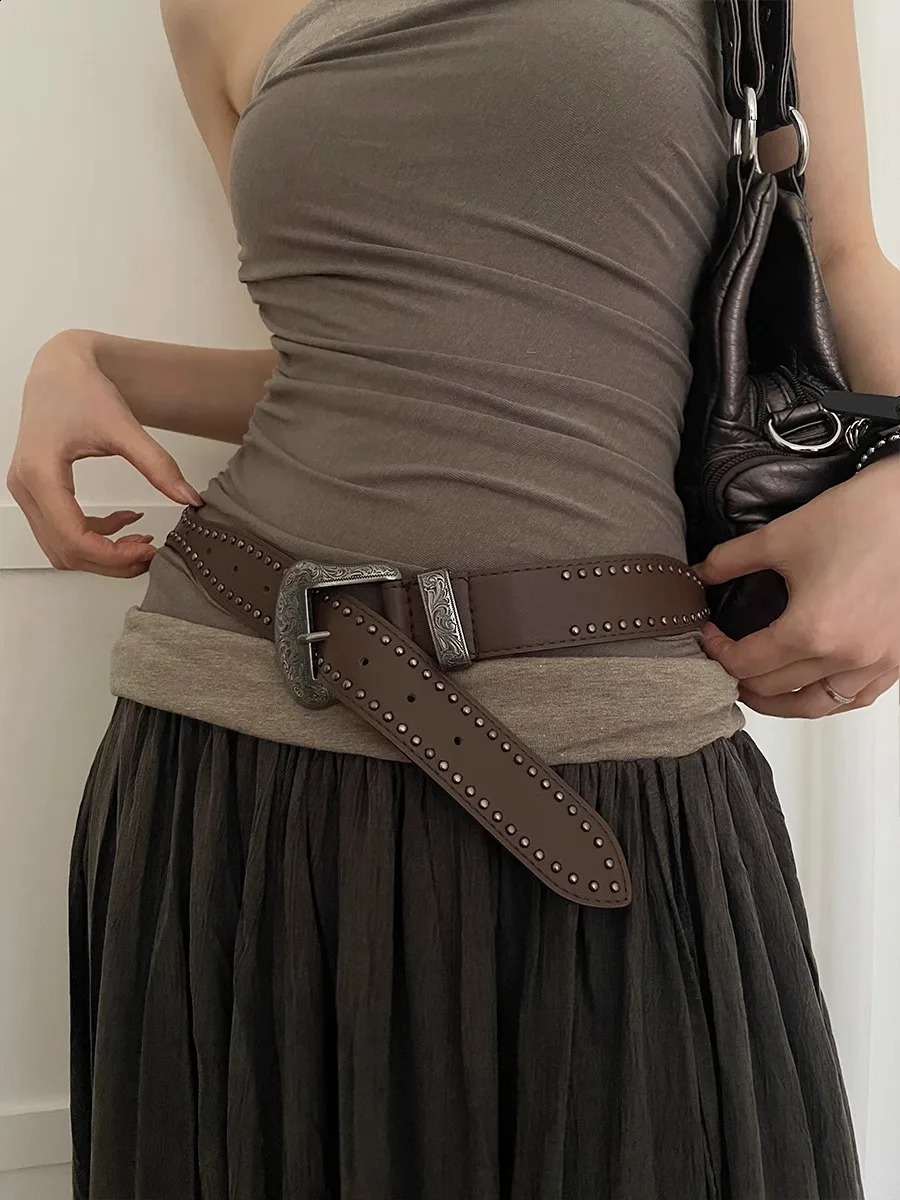 American Retro Belt for Women Rivet Punk Style Belt with Jeans and Personalized Y2K 241231