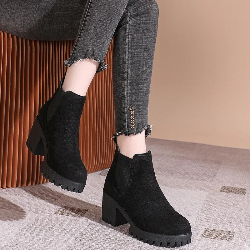 Winter Casual and Comfortable Thick-soled Round-toe Black Sexy Elegant Warm Square-heeled Short Boots for Women 241231