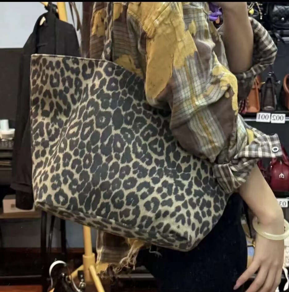 Women's New Large Capacity Tote Bag, Women's Leopard Animal Print Fabric, Single Shoulder Hand-Held Shopping Bags