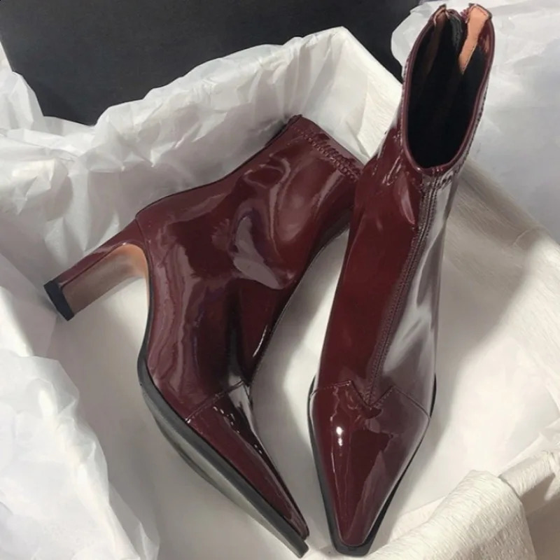 Womens autumn fashion pointed outdoor office Chelsea boots simple solid color daily casual womens short boots 241231