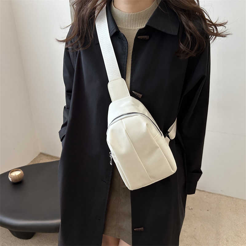 Winter Fashion 2024 New Trendy Design Stylish and Large Capacity Western Style Single Shoulder Cross Chest Bag 241231