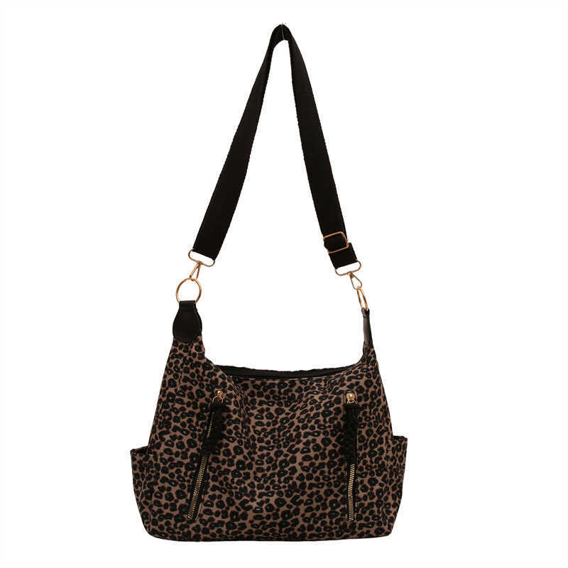 2024 new casual and fashionable leopard print commuting Korean style large capacity women's stylish single shoulder cross arm tote bag