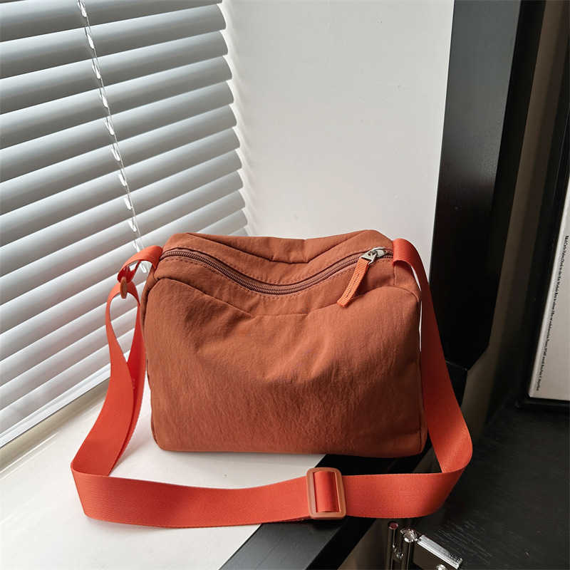 Oxford Cloth Leisure Art Style 2024 Summer New Style Texture Fashion Simple Solid Color Large Capacity Shoulder Bag