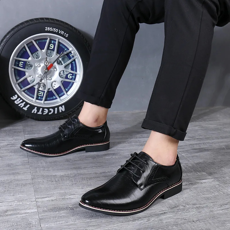 Blue Men Oxfords Shoes British Leather Shoes Handmade Comfortable Formal Dress Men Flats Lace-Up Bullock Business Shoes for Men 241231