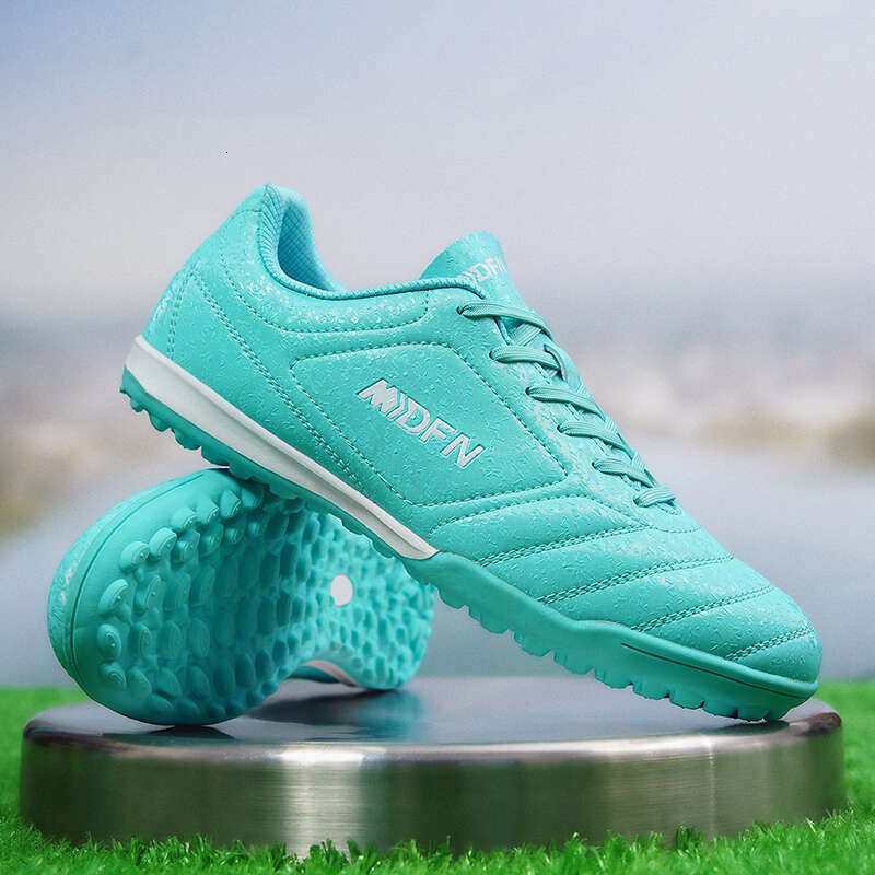 New Men Soccer Shoes Outdoor Football Boots Match Sneakers Non-slip Drop Shipping Professional Unisex Training Sport Futsal