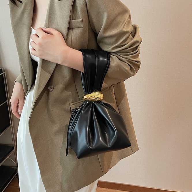 Advanced minimalist casual drawstring bucket bag Korean style trendy handbag with concave shape decoration women 241215