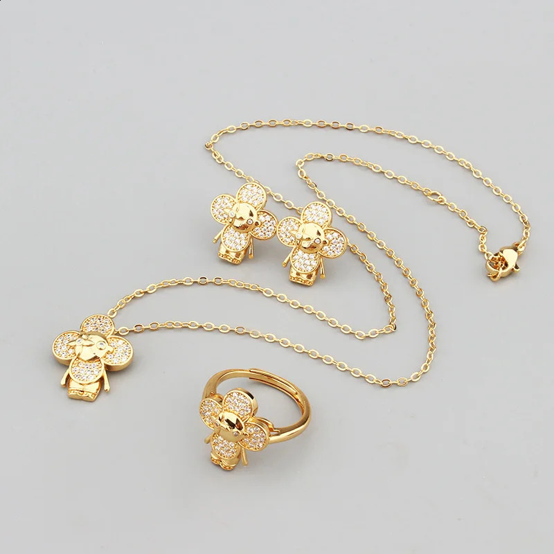 European and American Fashion Flower Bee Steel Micro-Inlaid Zircon Necklace Earrings Ring Retro Suit 241226