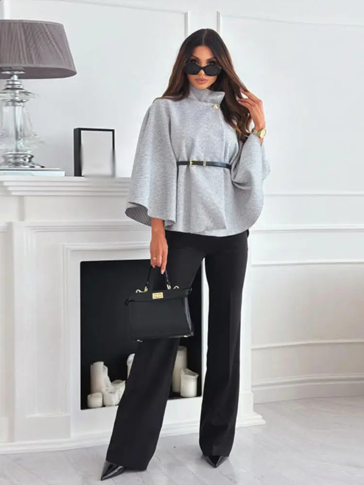 Lady Cloak Cape Woollen Tweed Poncho Thick Autumn Winter Women Single Buckle Batwing Sleeve Coat Elegant Warm Loose Outwear 2024 241231