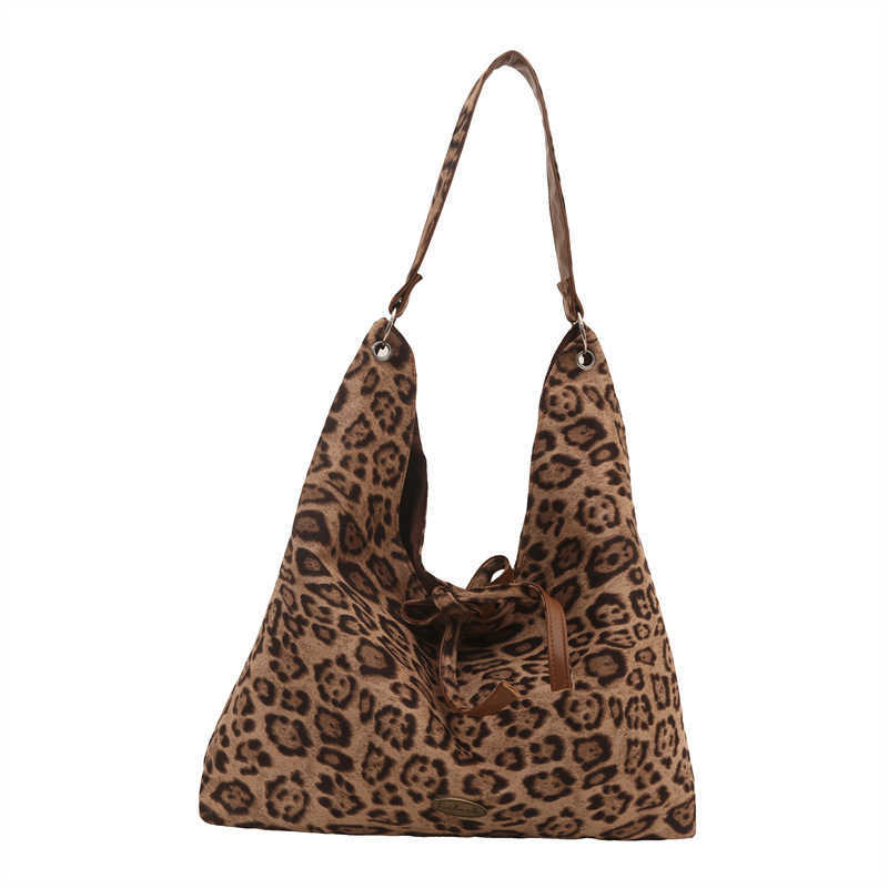 Suede leopard print hot girl 2024 large capacity casual simple and fashionable new commuting hand-held shoulder bag