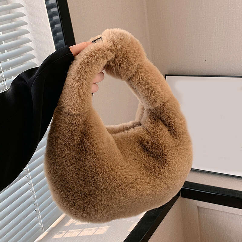 2025 Solid Color Plush Dumpg Simple Style Niche Design Faux Fur Handbag Tote Small Women's Underarm Hobo Bag