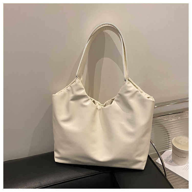 Korean style minimalist and beautiful new 2024 casual winter solid color casual pleated large capacity stylish tote women's bag