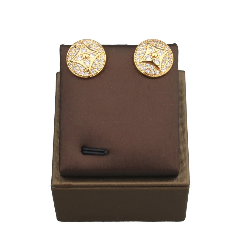 European and American Fashion Stars Steel Micro-Inlaid Zircon Necklace Earrings Ring Retro Suit 241226