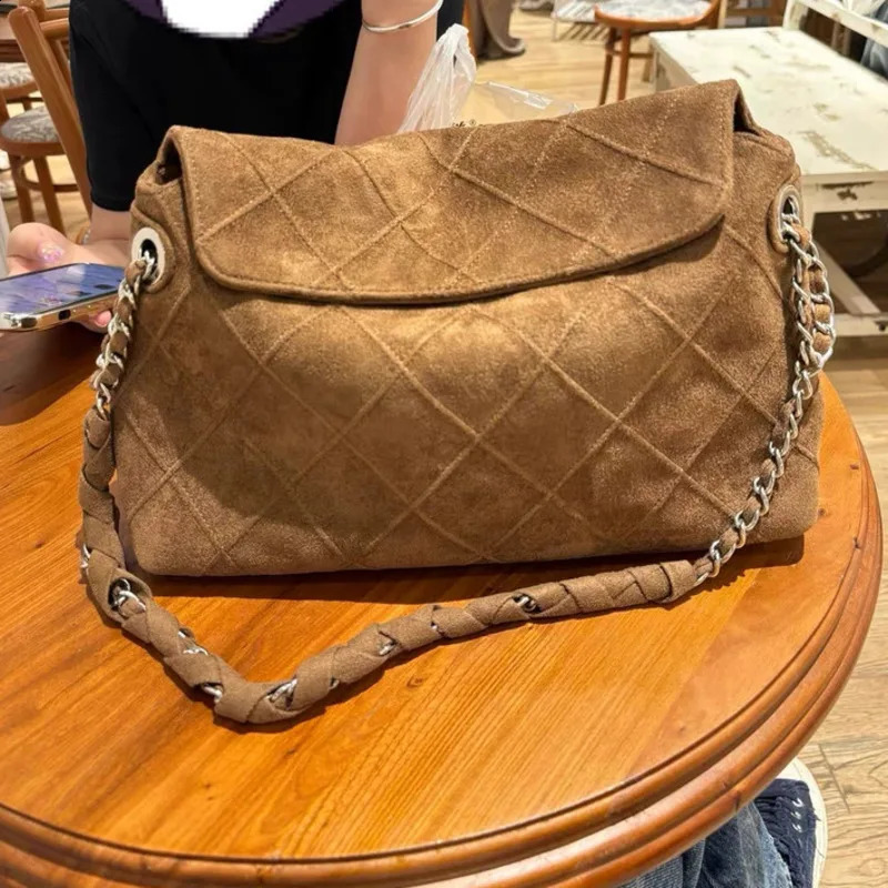 Lattice Suede Chain Shoulder Bag Large Capacity Underarm Bag Outdoor Travel Shopping Bags Daily Collocation Lady Bag 241231