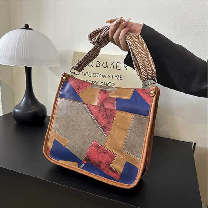 Splicing leather women's bag, large capacity tote bag, women's summer single shoulder crossbody bag, high-end white ditch bag 241215