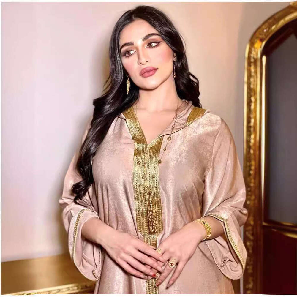 Ab034 Dubai Champagne Hooded Lace Suede Muslim Robe Women Abaya