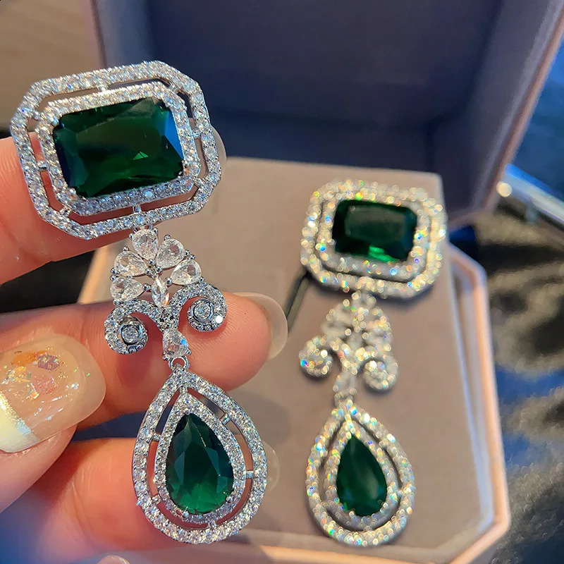 Bilincolor Exquisite Cubic Zircon Earrings for Women 241230