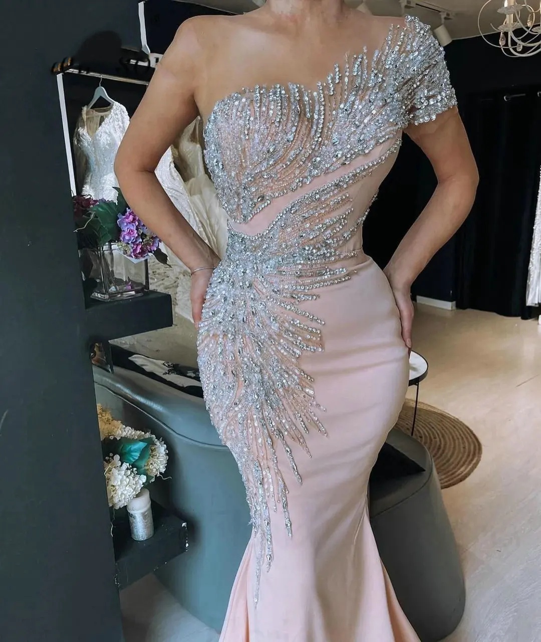 Classic Evening Dresses For Women Sheer Neck Sleeveless Gown Sequins Appliques Detachable Train Customized Dress Party