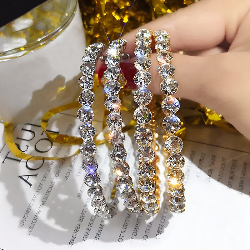 2025 Hip Hop Women Fashion Clip Earrings Vintage Jewelry 18K White Gold Fill Round Cut 5A Zircon CZ Diamond Exaggerate Banquet Party Women Big Earring