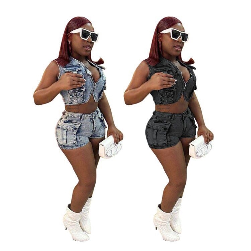 Women Tracksuits Two Pieces Set Designer 2025 New Cowboy Shorts Set Multi Pocket Horse Clip Shorts Elastic Set
