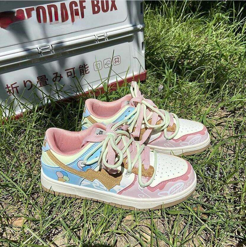 2025 Col Orful Ice Cream Print For Women Hot Casual All Match New Winter Student Sneakers Beautiful Shoes