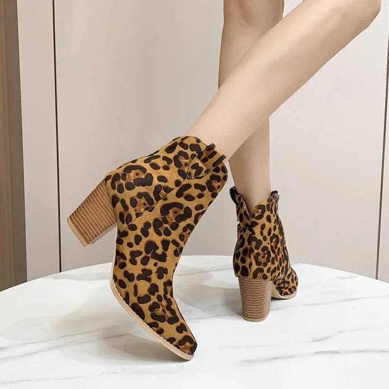 Ankle Boots Womens High Heel Shoes Womens Track Leopard Print Thick Heel Pointed Fashion Western Boots 241231