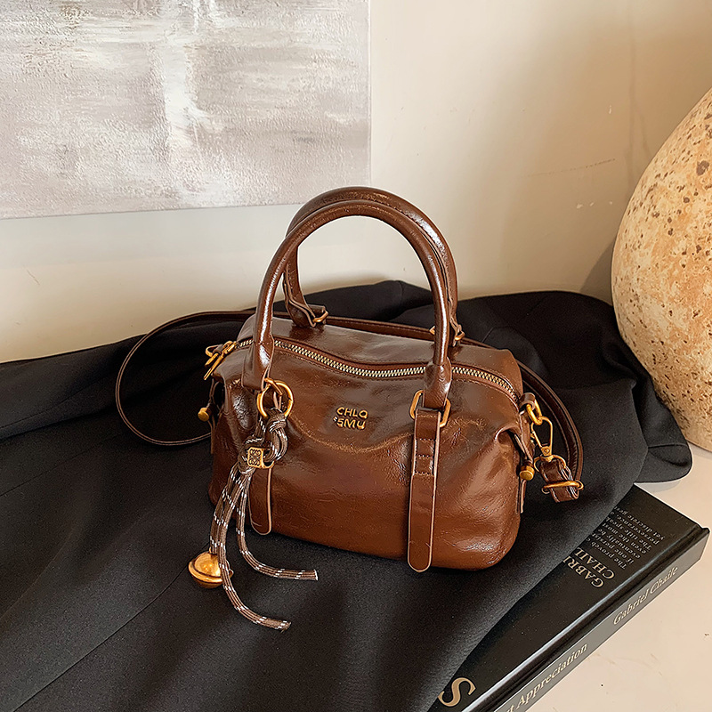 Women Shoulder Bag Fashion Outdoor Versatile Retro Trendy Designer Bag High-end Triple Black Brown Coffee Burgundy Free shipping
