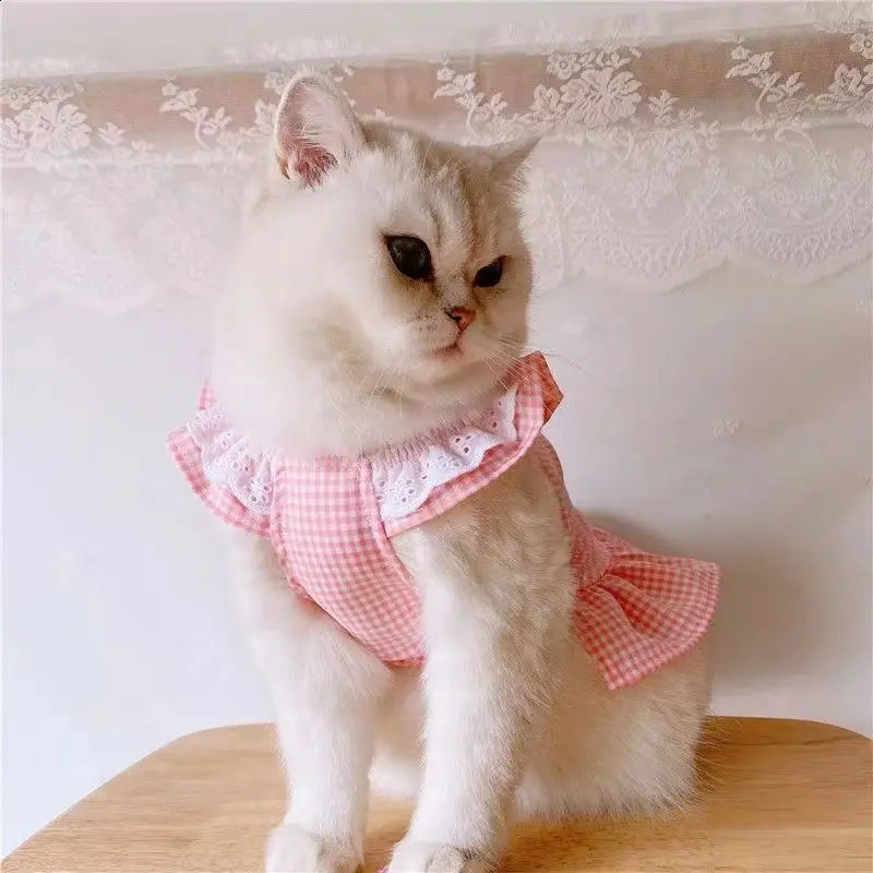 Spring Summer Little Flying Sleeves Cat Dress Checkered Pet Vest Skirt Dog Clothes Girl Heart Cat Clothes 241231